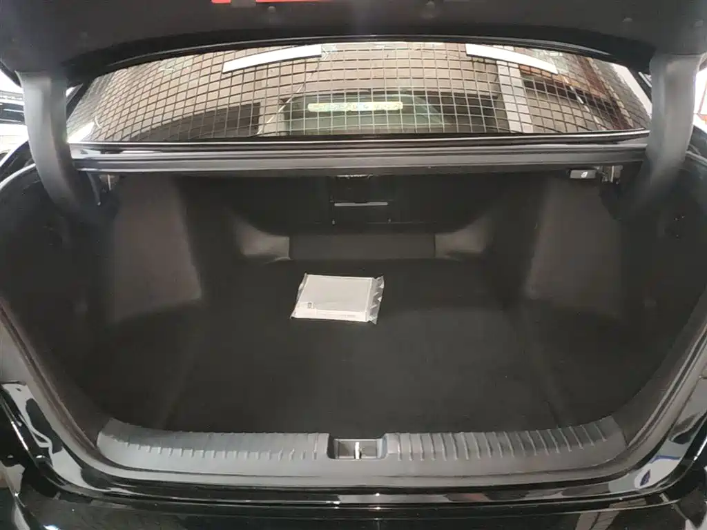 Honda Accord 2023 — фото 19