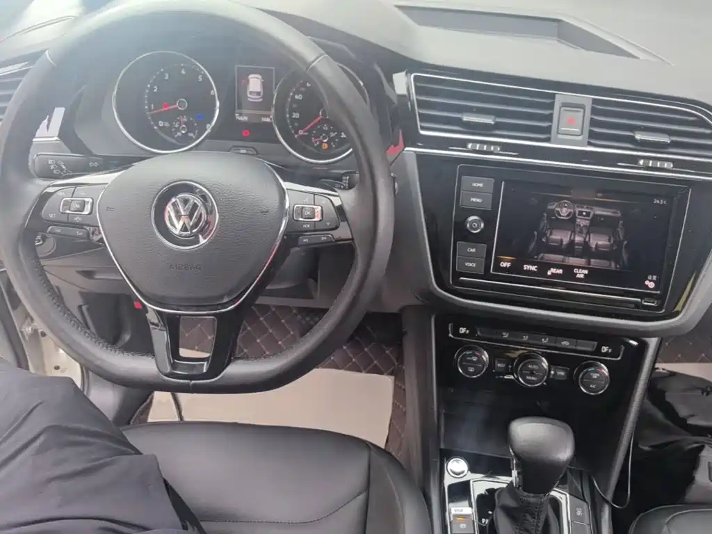 Volkswagen Tiguan L 2019 — фото 10