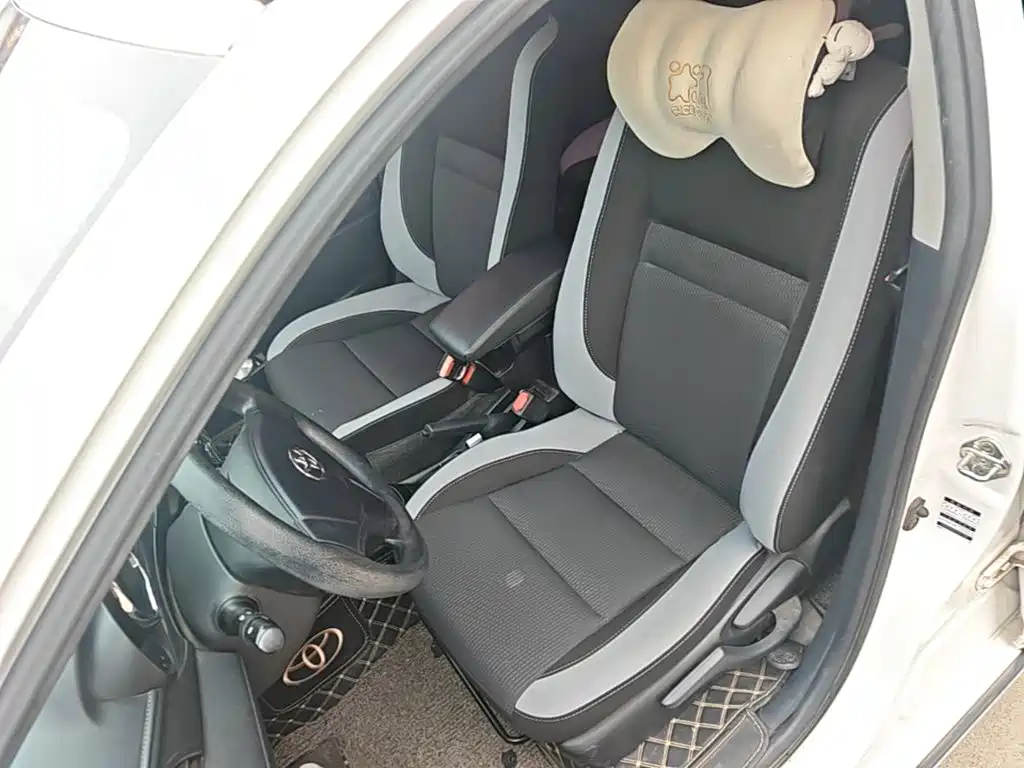 Toyota Yaris L 2020 — фото 15