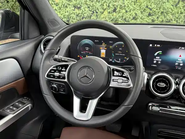 Mercedes-Benz GLB 2022