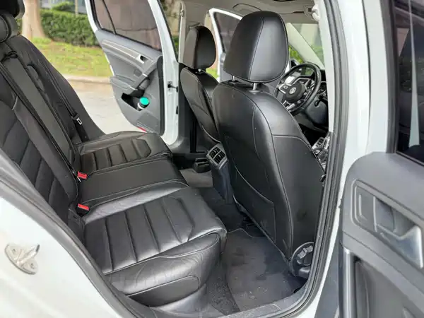 Volkswagen Golf 2016