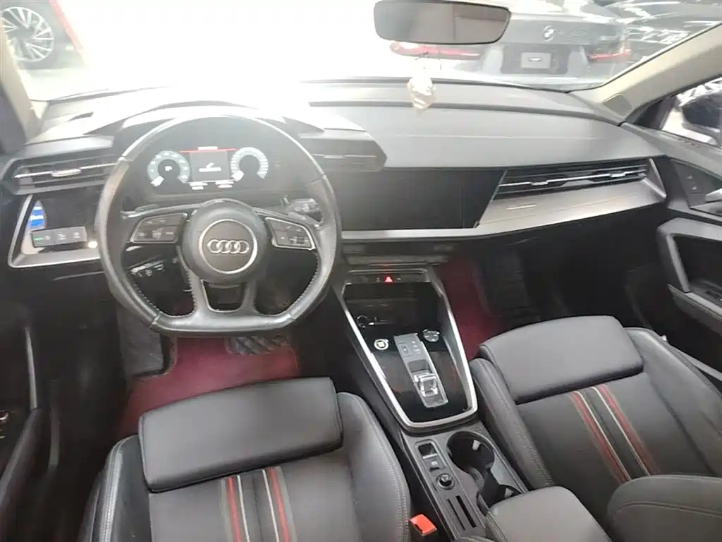 Audi A3 2021 — фото 10