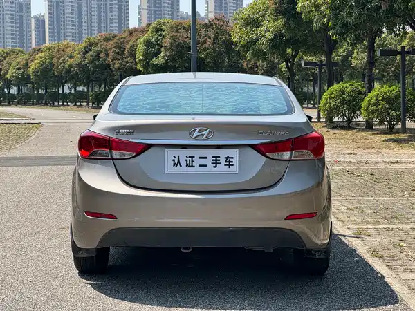 Hyundai Elantra Langdong 2015