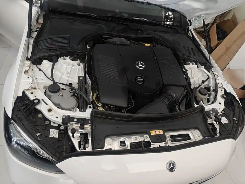 Mercedes-Benz C-Class 2025 — фото 20