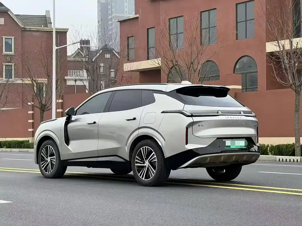 Lynk & Co 08 EM-P 2024 — фото 8