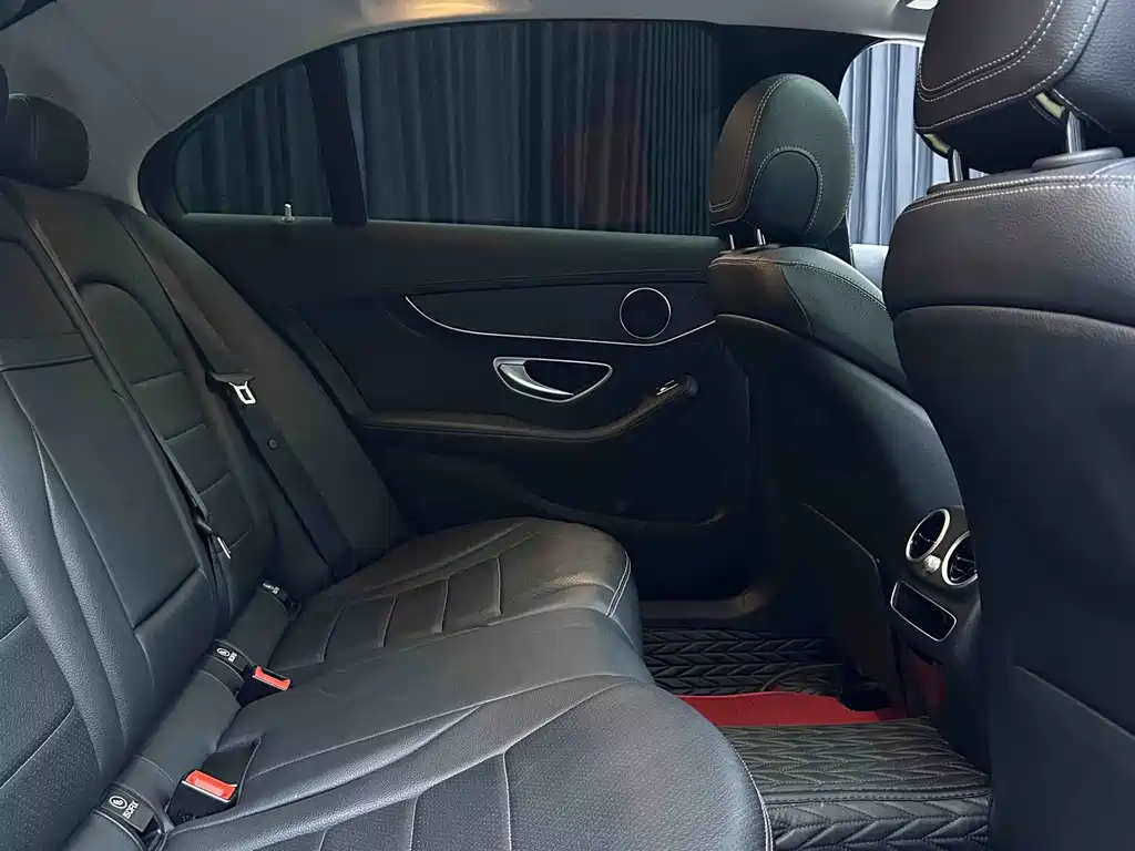 Mercedes-Benz C-Class 2019 — фото 14