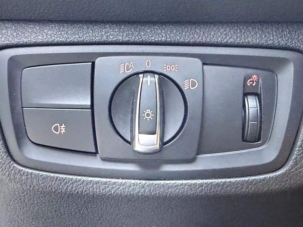 BMW 1 Series 2022 — фото 14