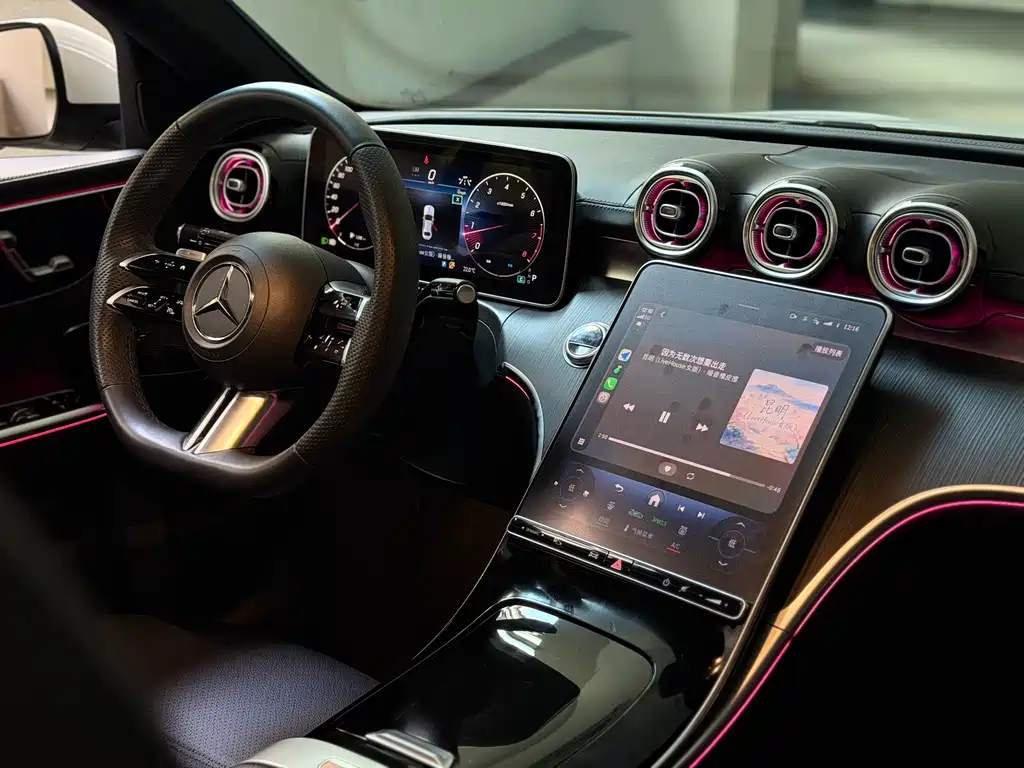 Mercedes-Benz C-Class 2023 — фото 20
