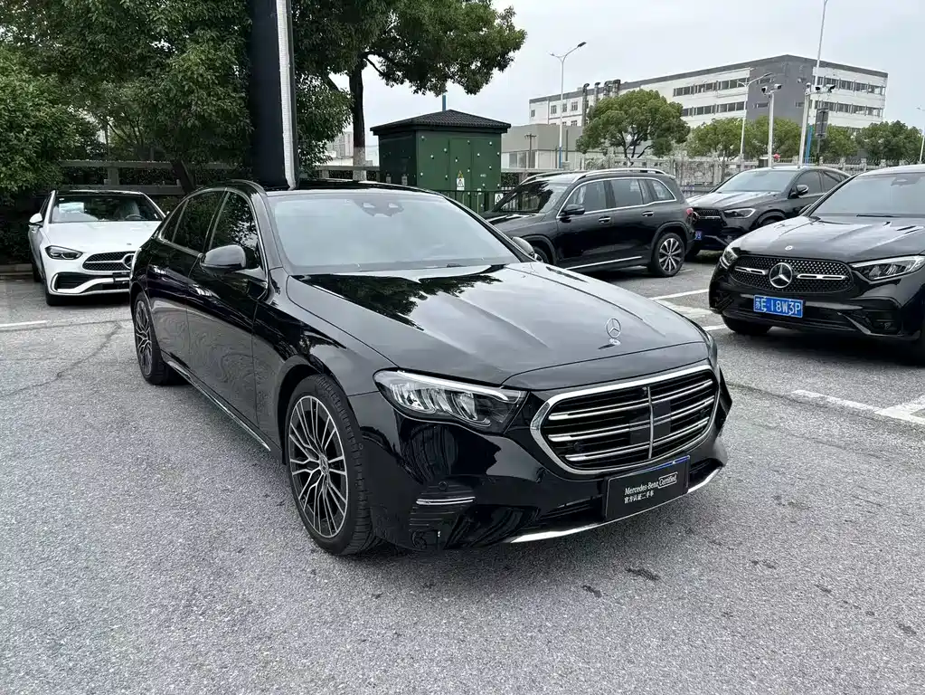 Mercedes-Benz E-Class 2025
