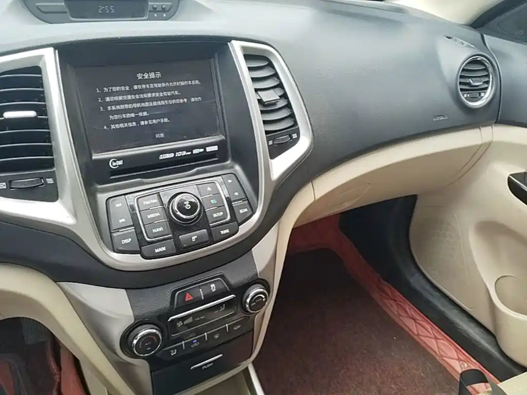 Changan Eado 2015 — фото 20