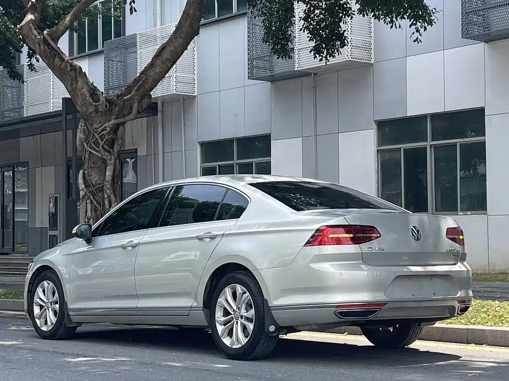 Volkswagen Magotan 2018 — фото 5