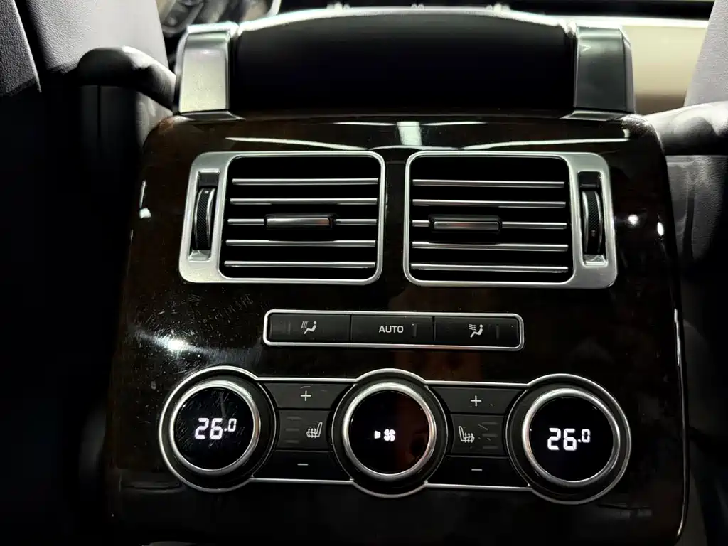 Land Rover Range Rover 2014 — фото 23