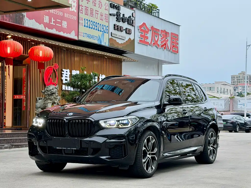 BMW X5 2022 — фото 1