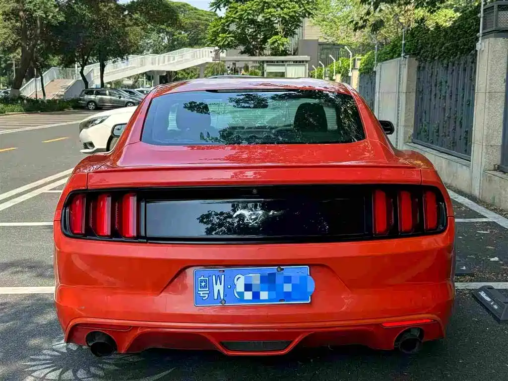 Ford Mustang 2015 — фото 5