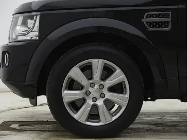 Land Rover Discovery 2016
