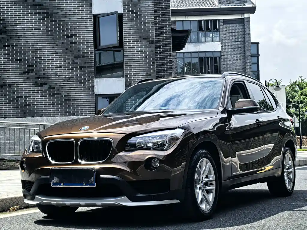 BMW X1 2016 — фото 1