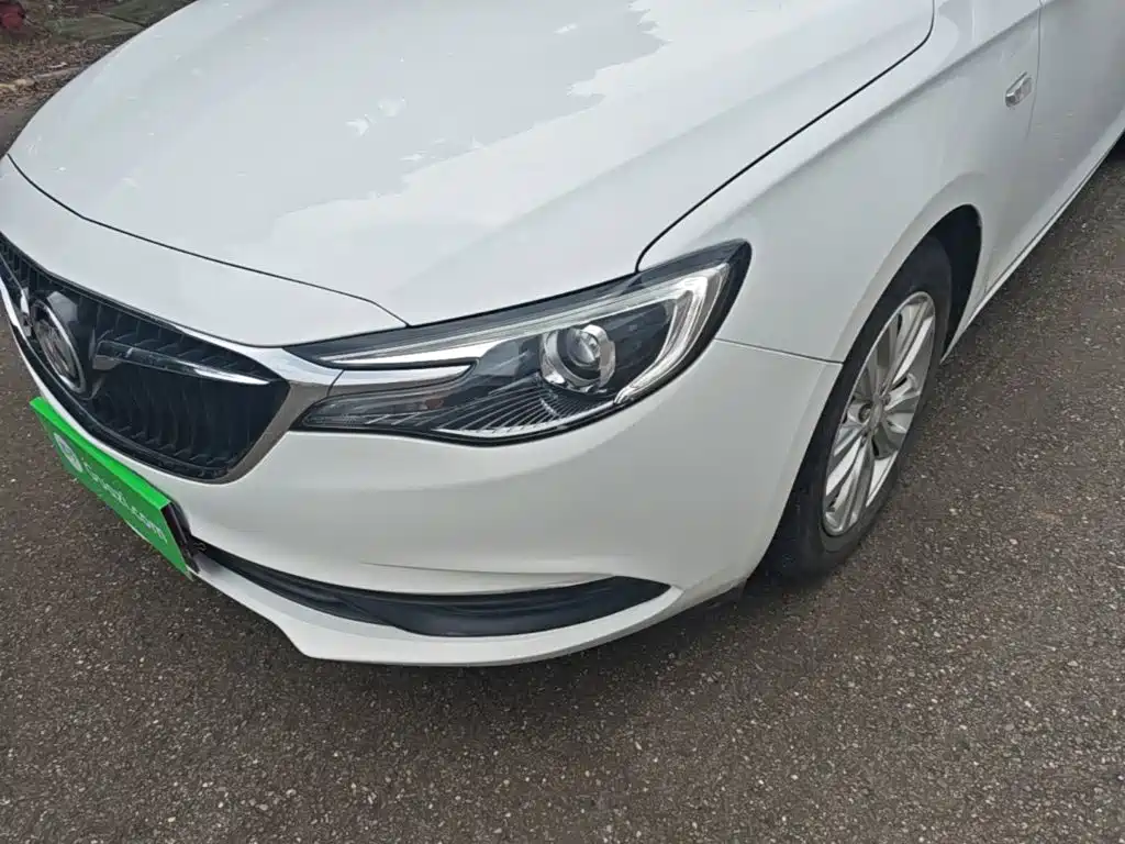 Buick Excelle 2018 — фото 24