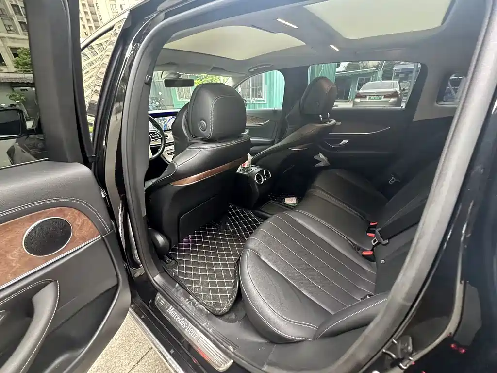 Mercedes-Benz E-Class 2020