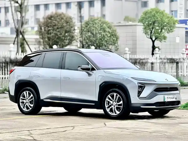 NIO ES6 2021
