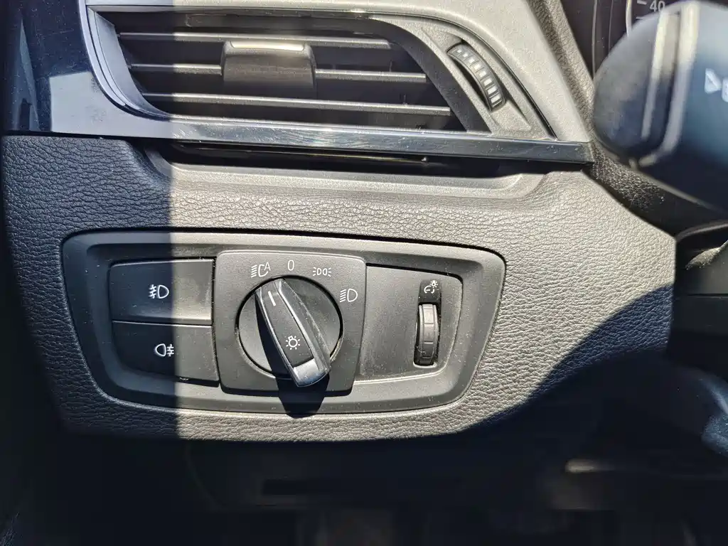 BMW X1 2017 — фото 13