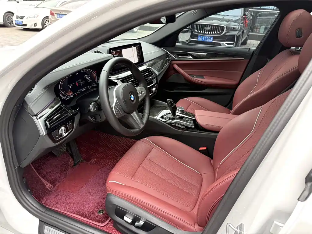 BMW 5 Series 2023