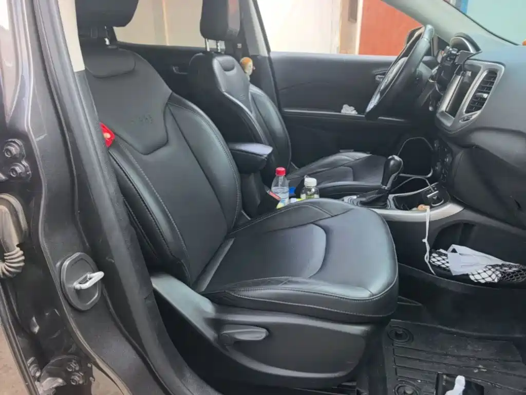 Jeep Compass 2017 — фото 25