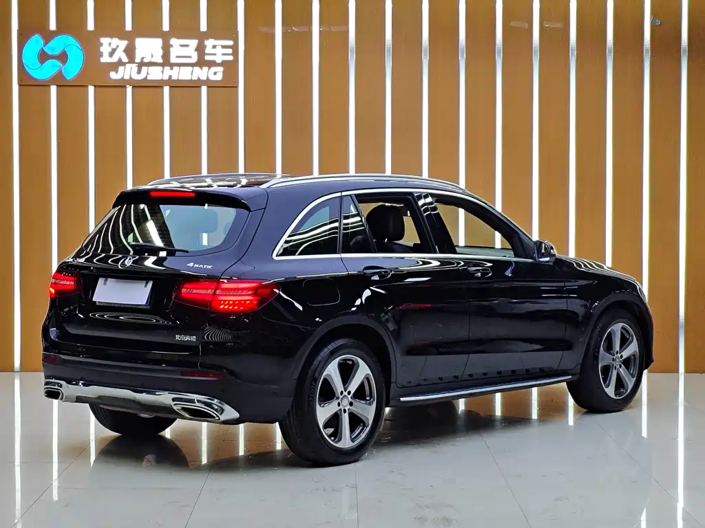 Mercedes-Benz GLC 2016 — фото 14