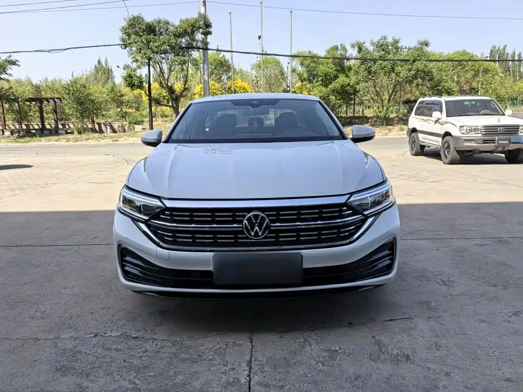 Volkswagen Sagitar 2023