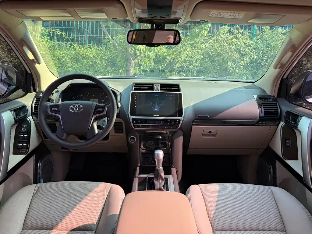 Toyota Prado 2019 — фото 26