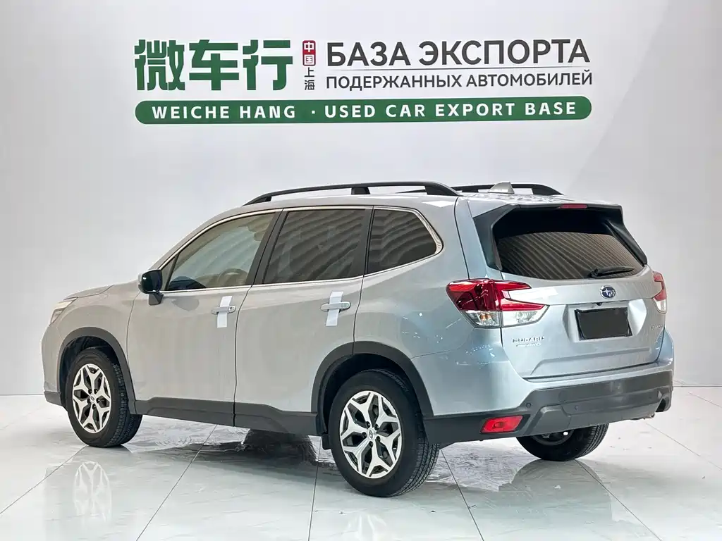 Subaru Forester 2022 — фото 17