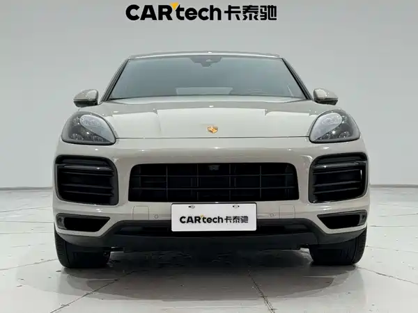 Porsche Cayenne 2022