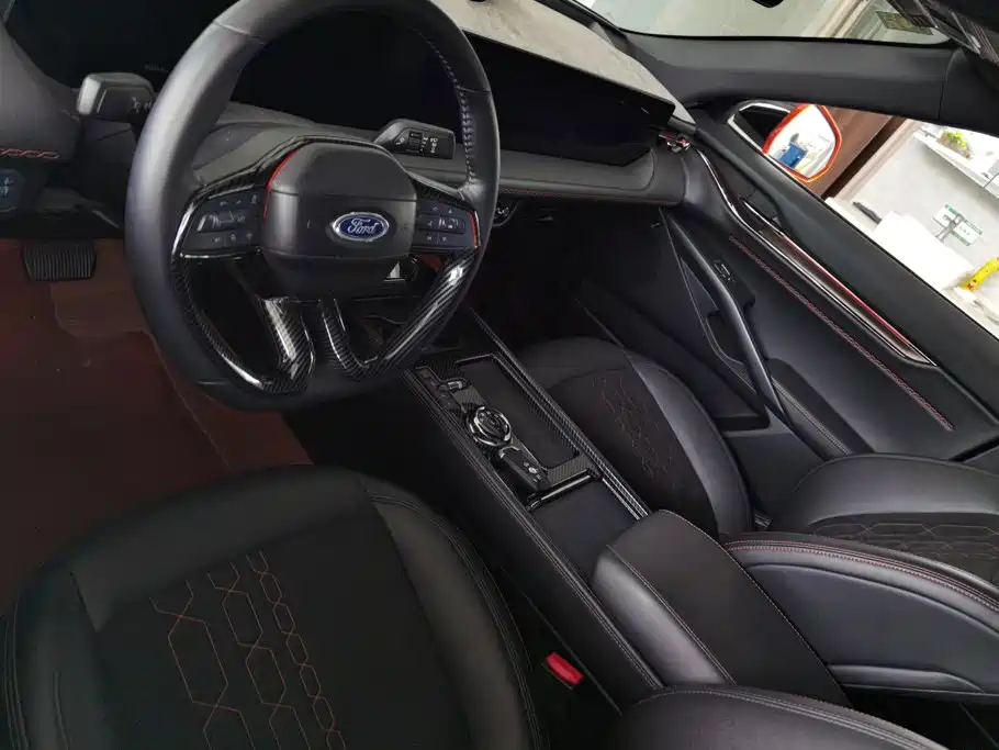Ford EVOS 2023 — фото 12