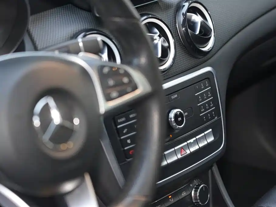 Mercedes-Benz GLA 2020 — фото 11