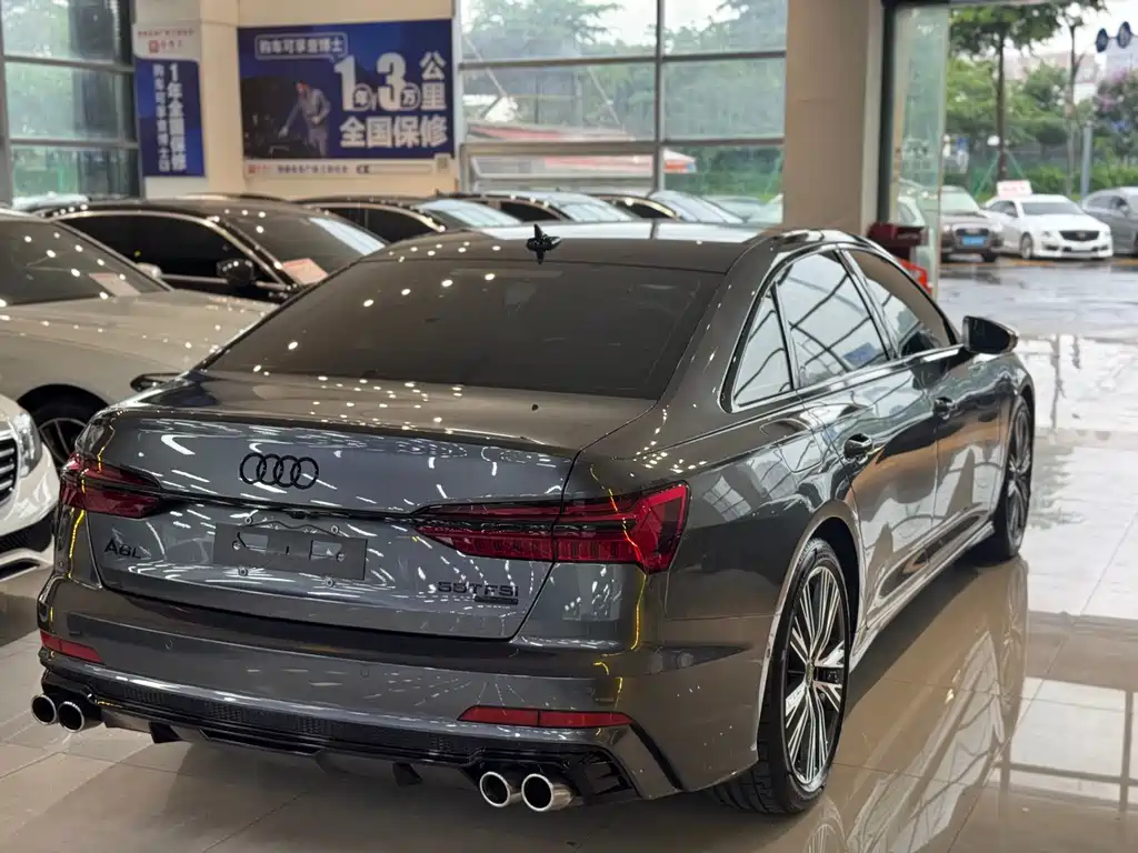 Audi A6L 2021
