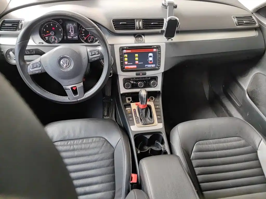 Volkswagen Magotan 2016