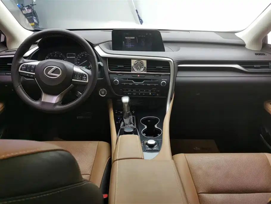 Lexus RX 2017 — фото 12