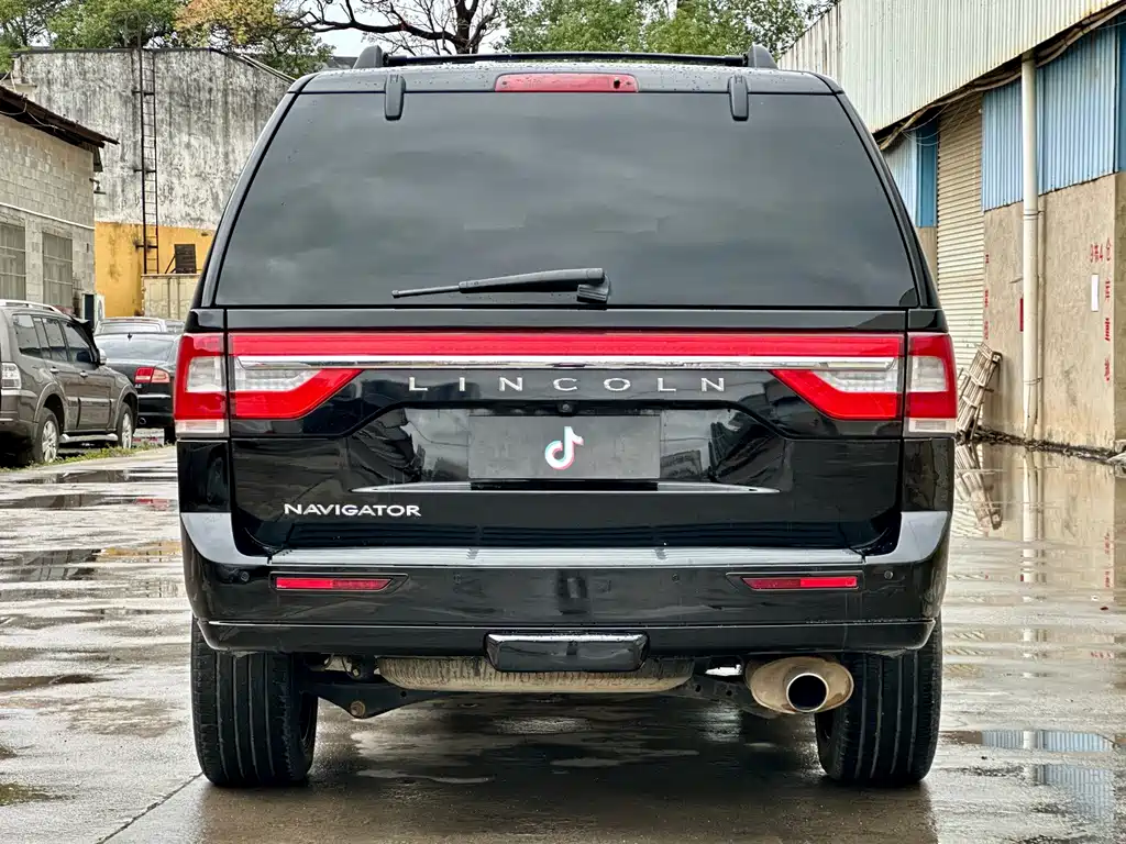 Lincoln Navigator 2017 — фото 5