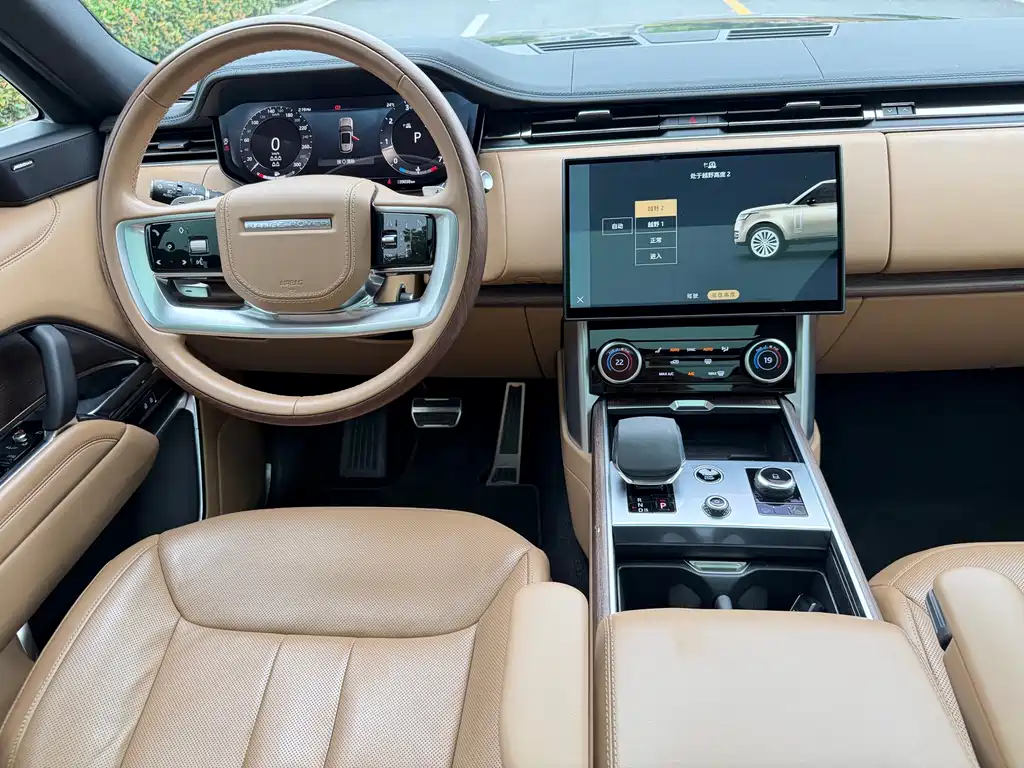 Land Rover Range Rover 2023 — фото 15