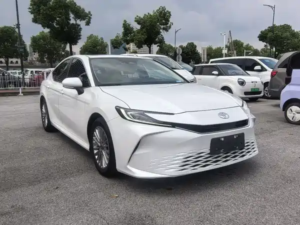 Toyota Camry 2025