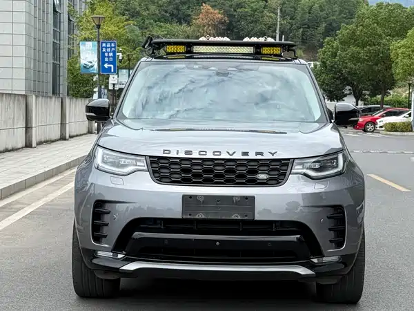 Land Rover Discovery 2021