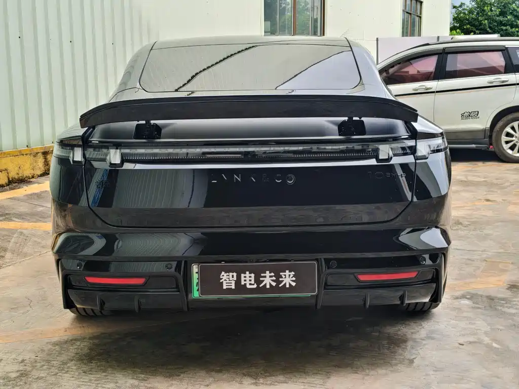 Lynk & Co 10 2025