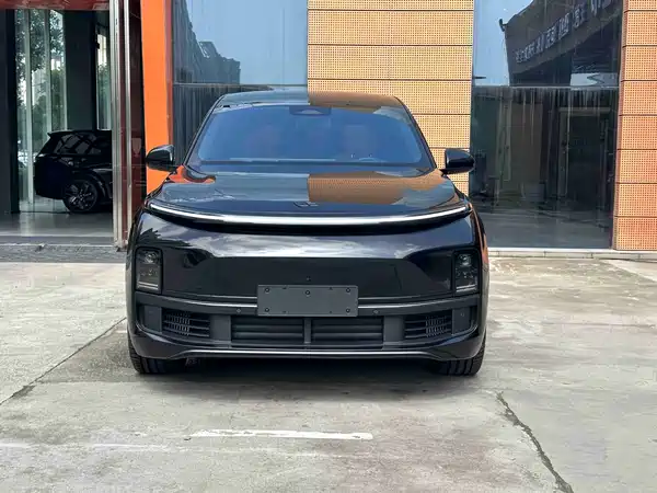 Li Auto L8 2024