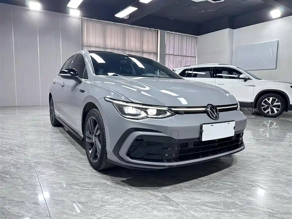 Volkswagen Golf 2023