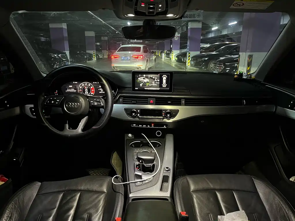 Audi A4L 2019