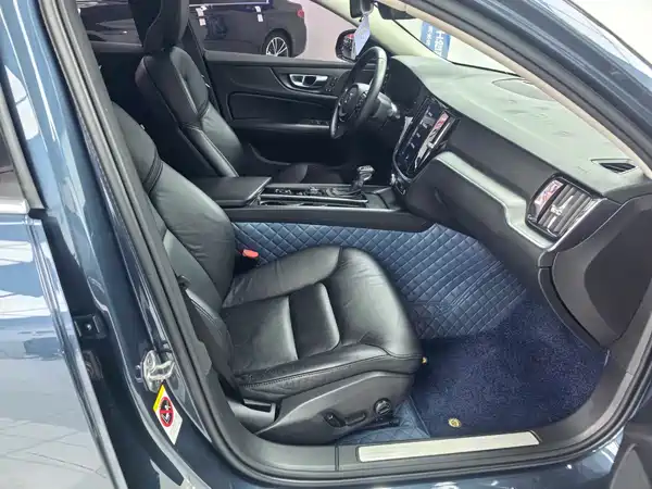 Volvo S60 2020