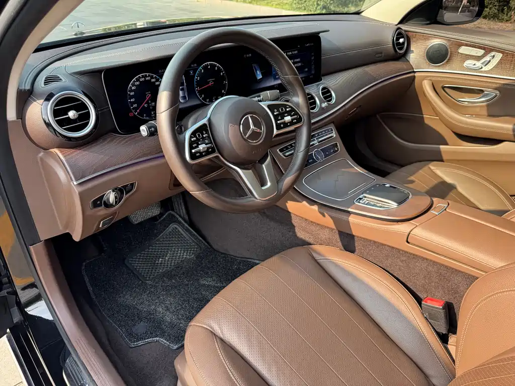 Mercedes-Benz E-Class 2020 — фото 8