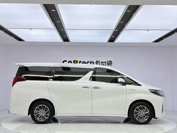 Toyota Alphard 2020
