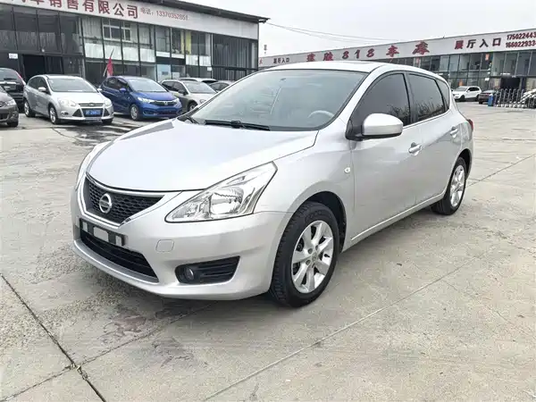 Nissan Tiida 2011