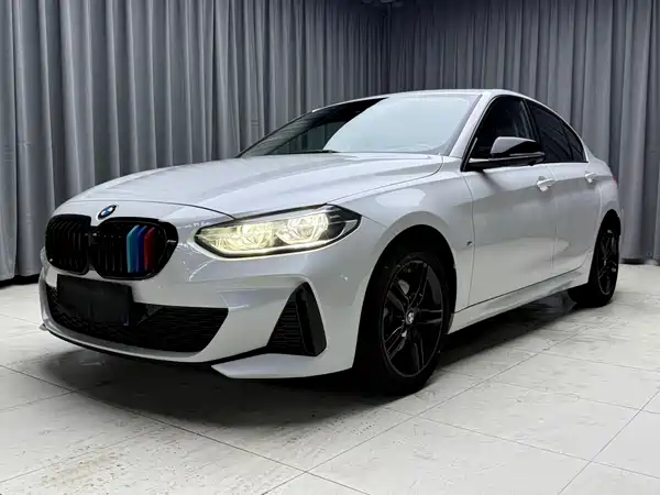 BMW 1 Series 2023
