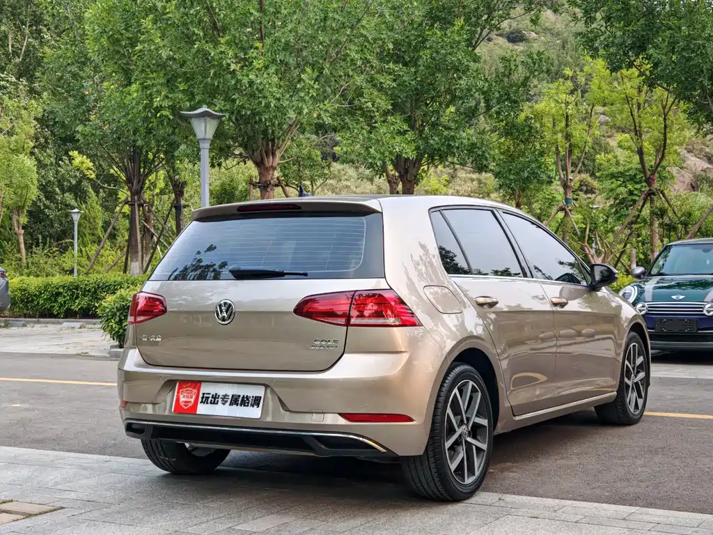 Volkswagen Golf 2020